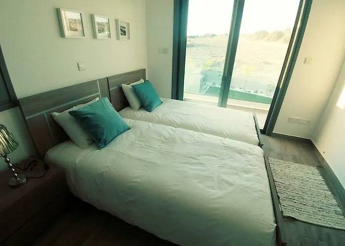 Vila Menies Mediterranean Heights Parekklisia